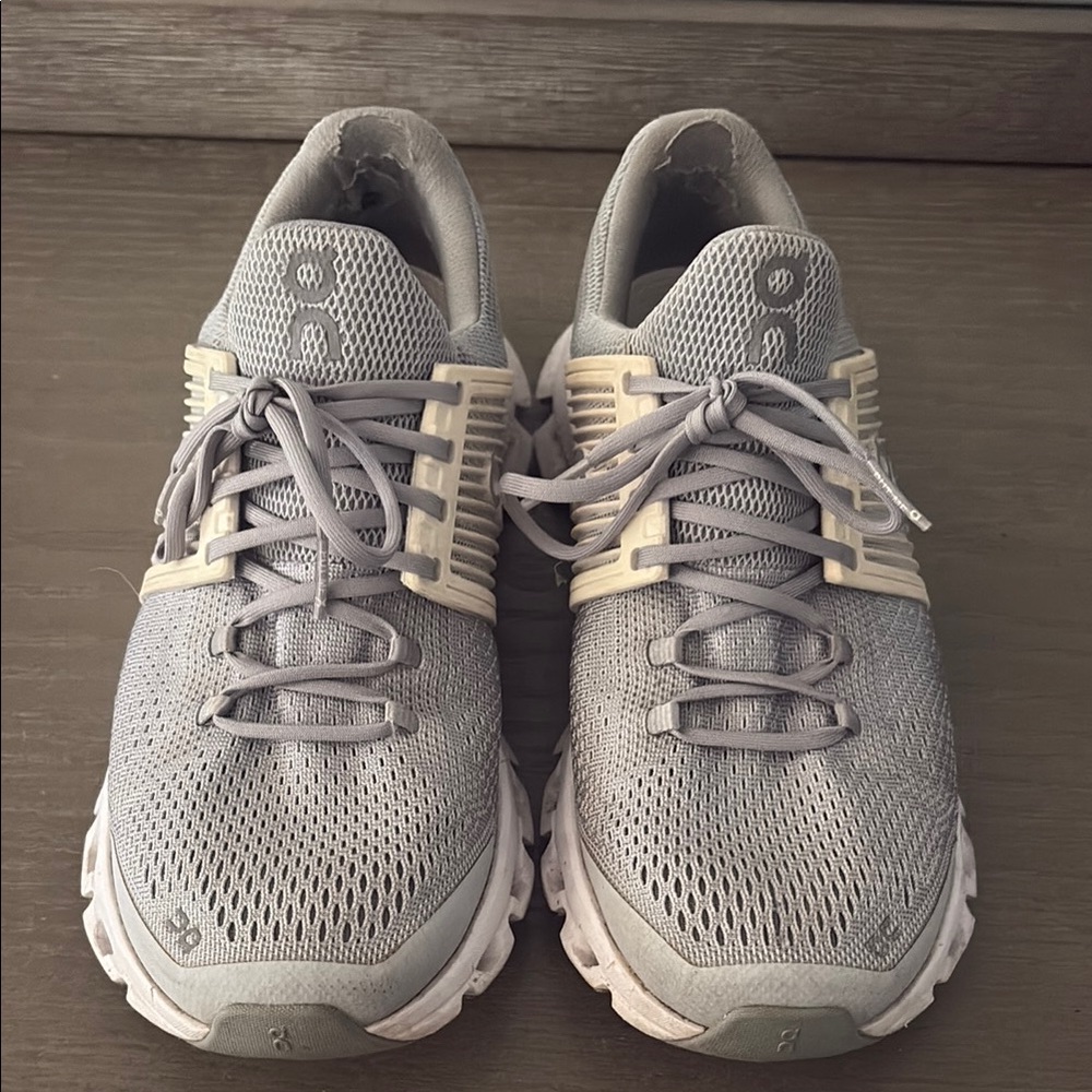 On Cloud Running Light Gray Athletic Sneakers size 7.5
